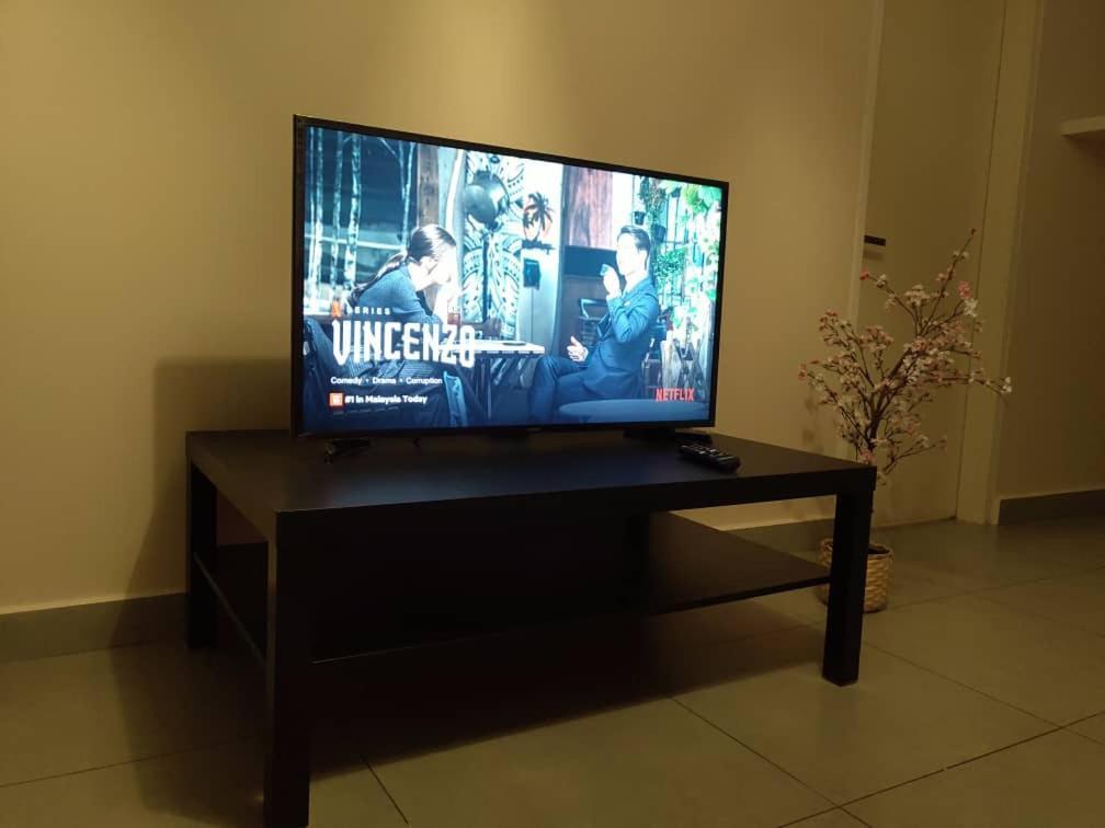 Cozy Studio Unit,Cyberjaya,Wifi, Netflix,Free Parking Exterior photo