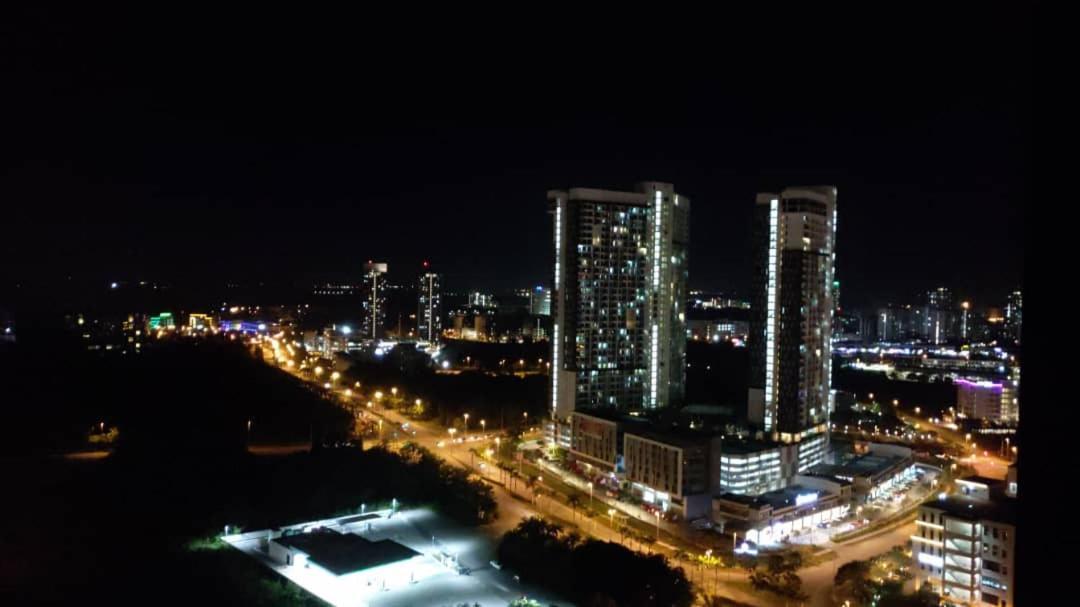 Cozy Studio Unit,Cyberjaya,Wifi, Netflix,Free Parking Exterior photo