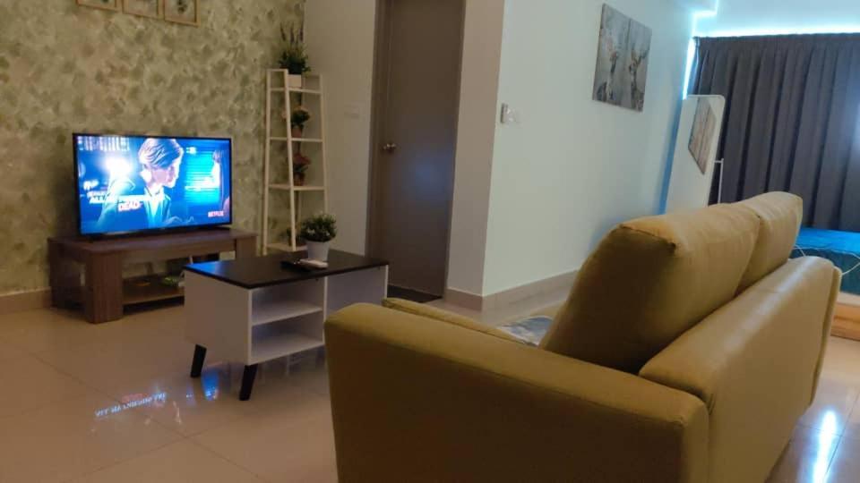 Cozy Studio Unit,Cyberjaya,Wifi, Netflix,Free Parking Exterior photo