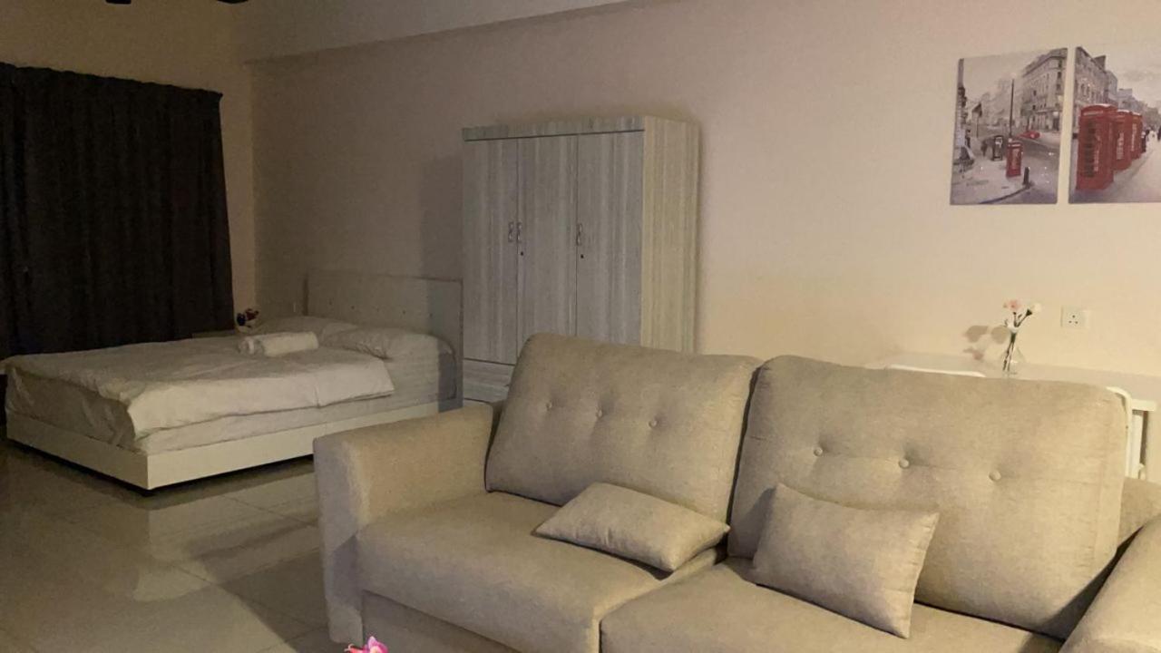 Cozy Studio Unit,Cyberjaya,Wifi, Netflix,Free Parking Exterior photo