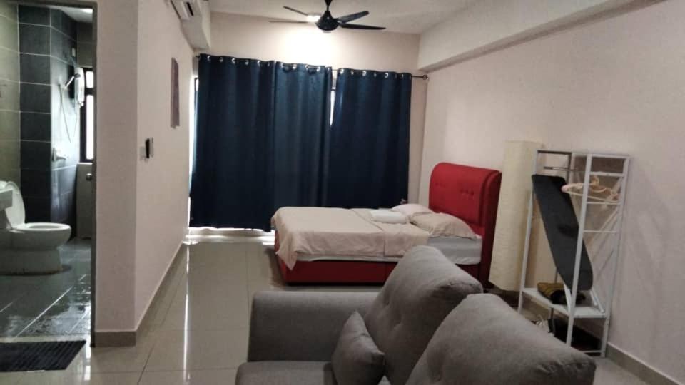 Cozy Studio Unit,Cyberjaya,Wifi, Netflix,Free Parking Exterior photo