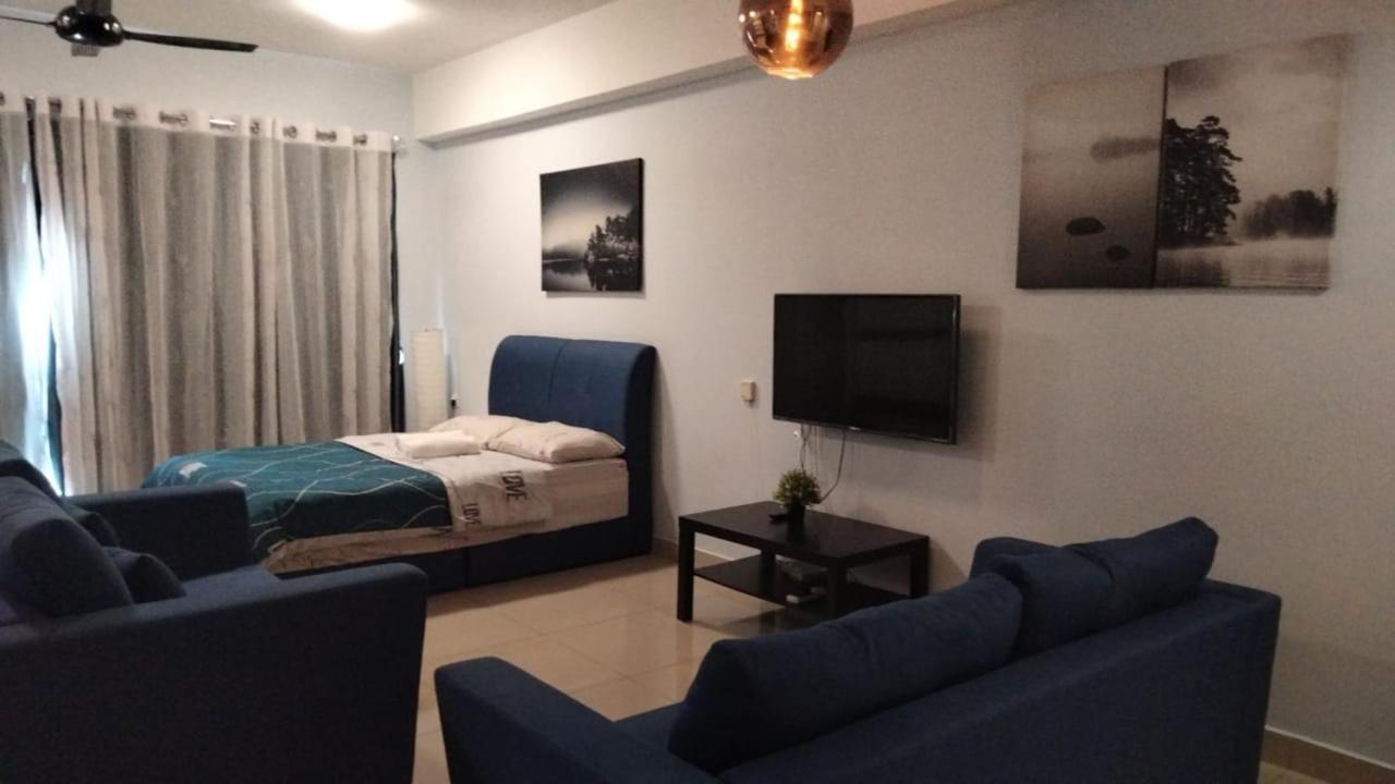 Cozy Studio Unit,Cyberjaya,Wifi, Netflix,Free Parking Exterior photo